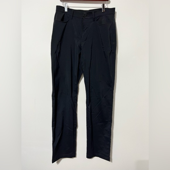 Mens Under Armour Loose black stretch coupe lache suelto  pants 32x34 - Picture 1 of 3